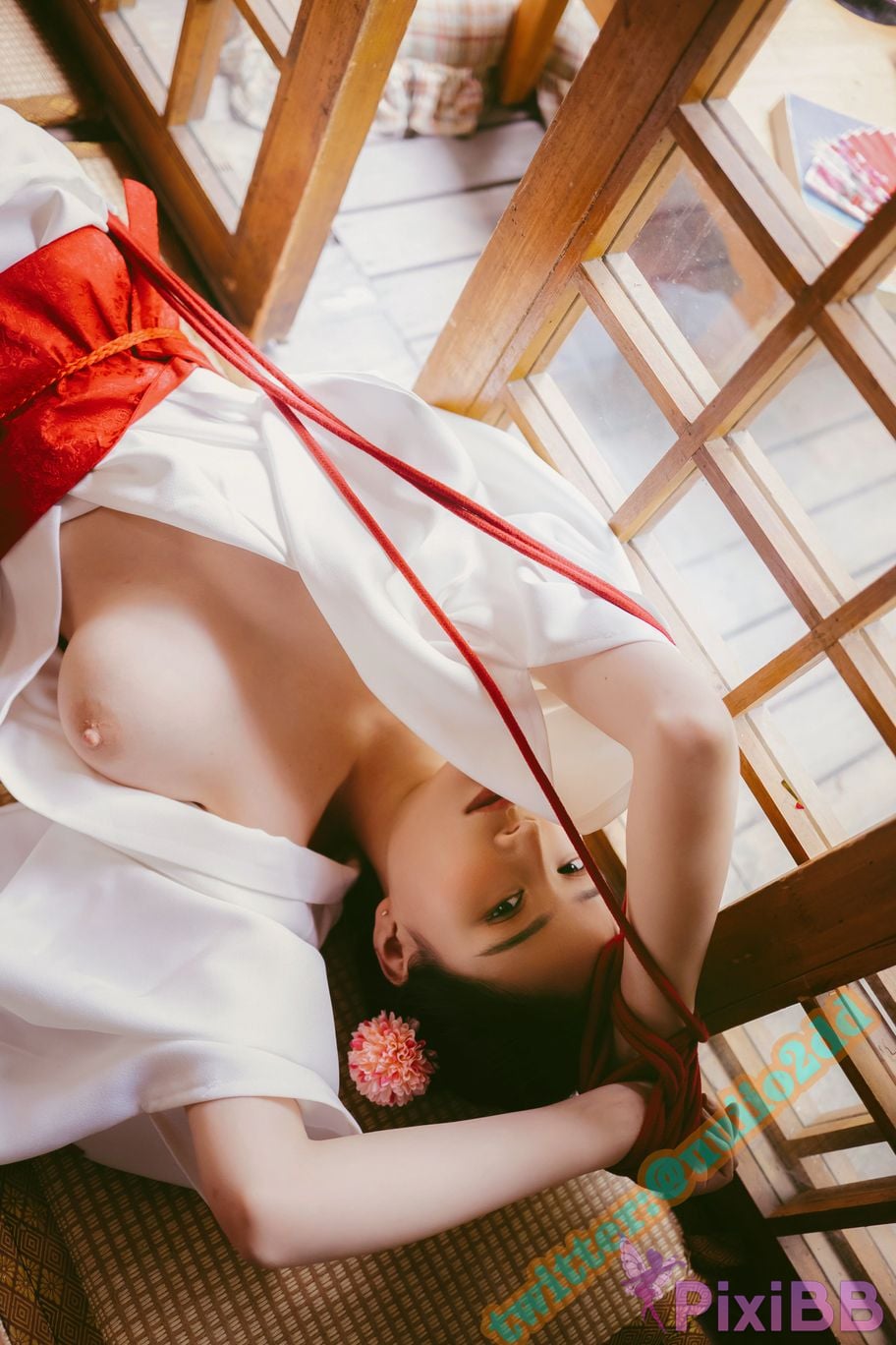 Coser Nnian A PixiBB.COM 031