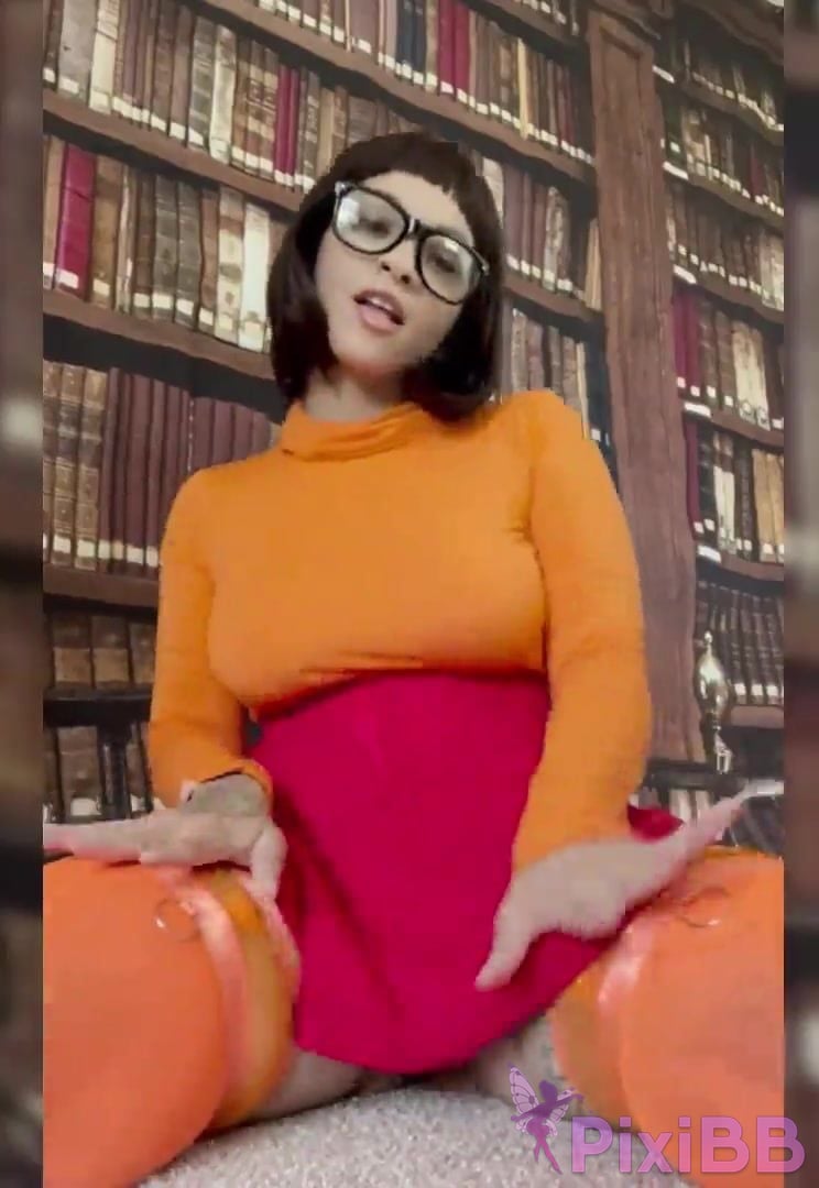 Lua Stardust Velma Dinkley PixiBB.COM 003