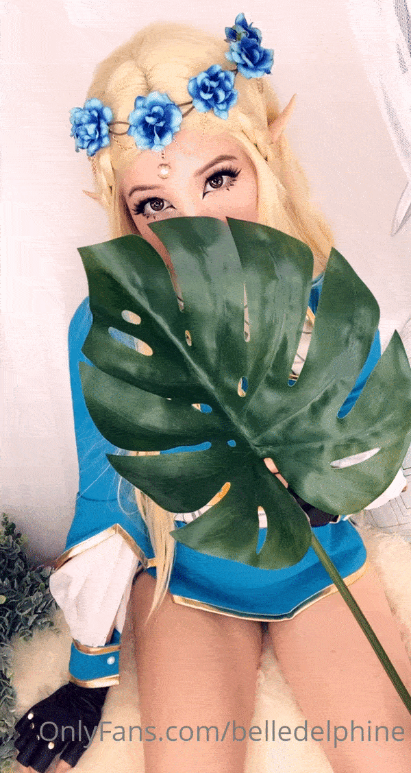 Belle Delphine Princess Zelda PixiBB.COM 2