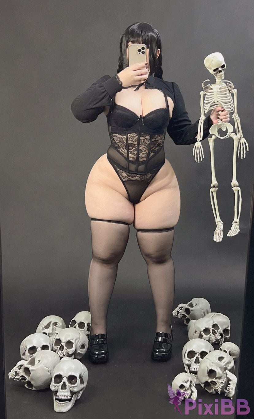 UyUyWednesdayAddams PixiBB.COM 6