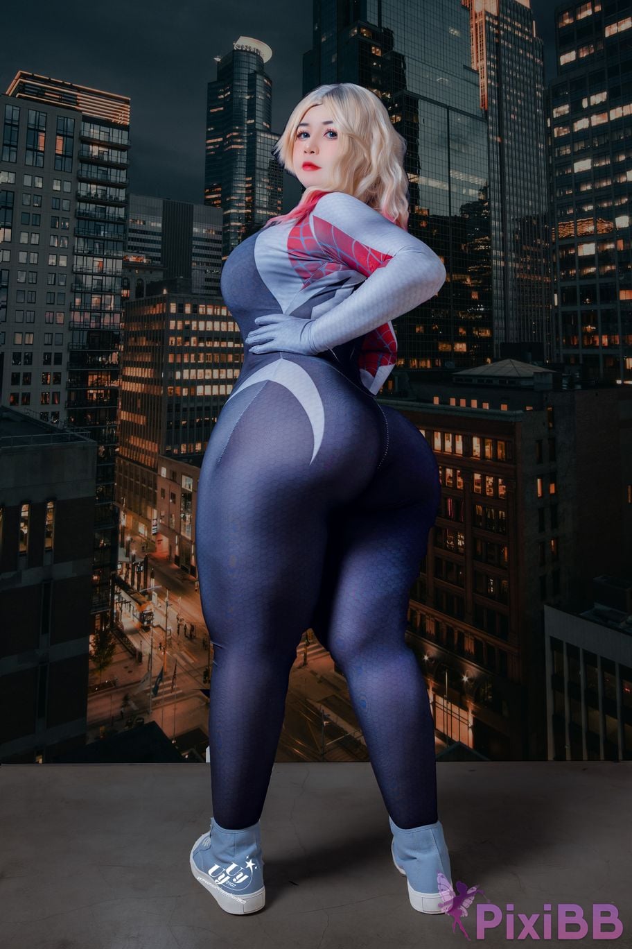 Uy Uy Spider Gwen PixiBB.COM 17