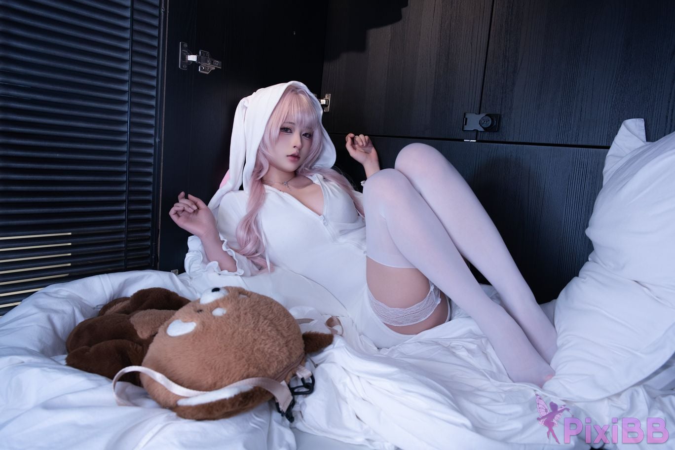Cosplayer Yuno Shimizu rabbit in closet PixiBB.COM 056