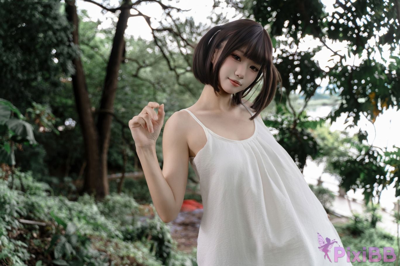 Cosplayer Qiqi be good Encounter on a rainy day PixiBB.COM 011