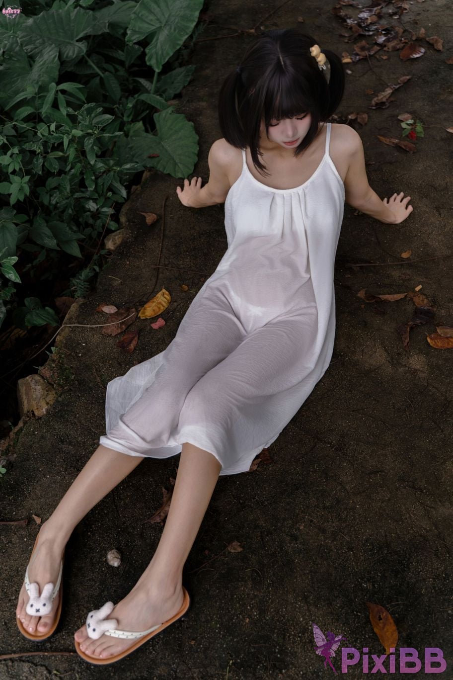 Cosplayer Qiqi be good Encounter on a rainy day PixiBB.COM 037