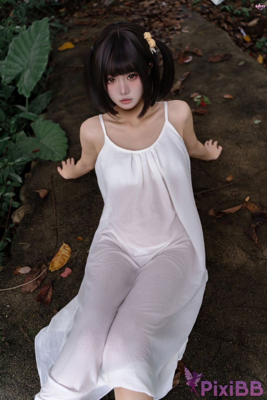 Cosplayer Qiqi be good Encounter on a rainy day PixiBB.COM 038