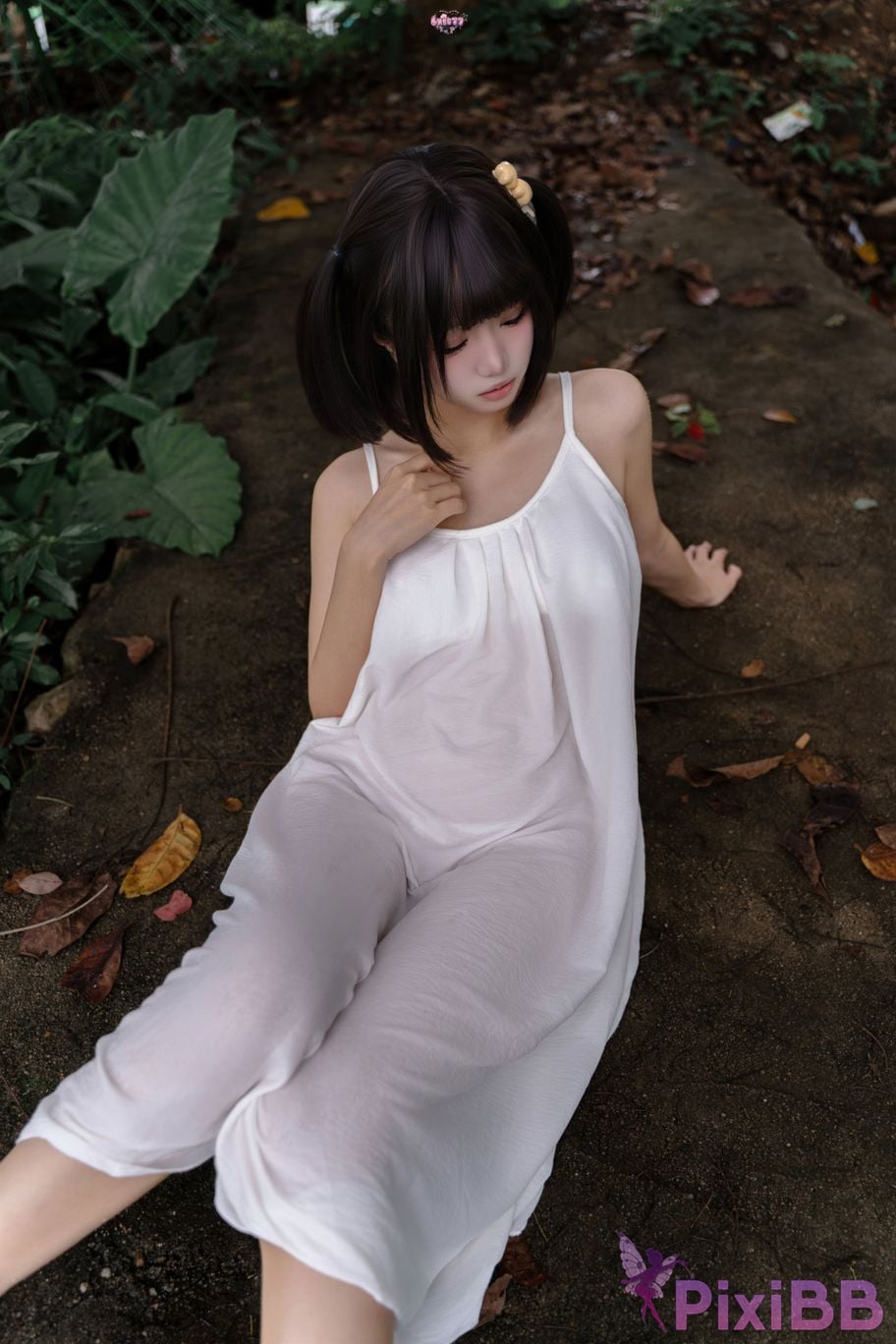 Cosplayer Qiqi be good Encounter on a rainy day PixiBB.COM 039
