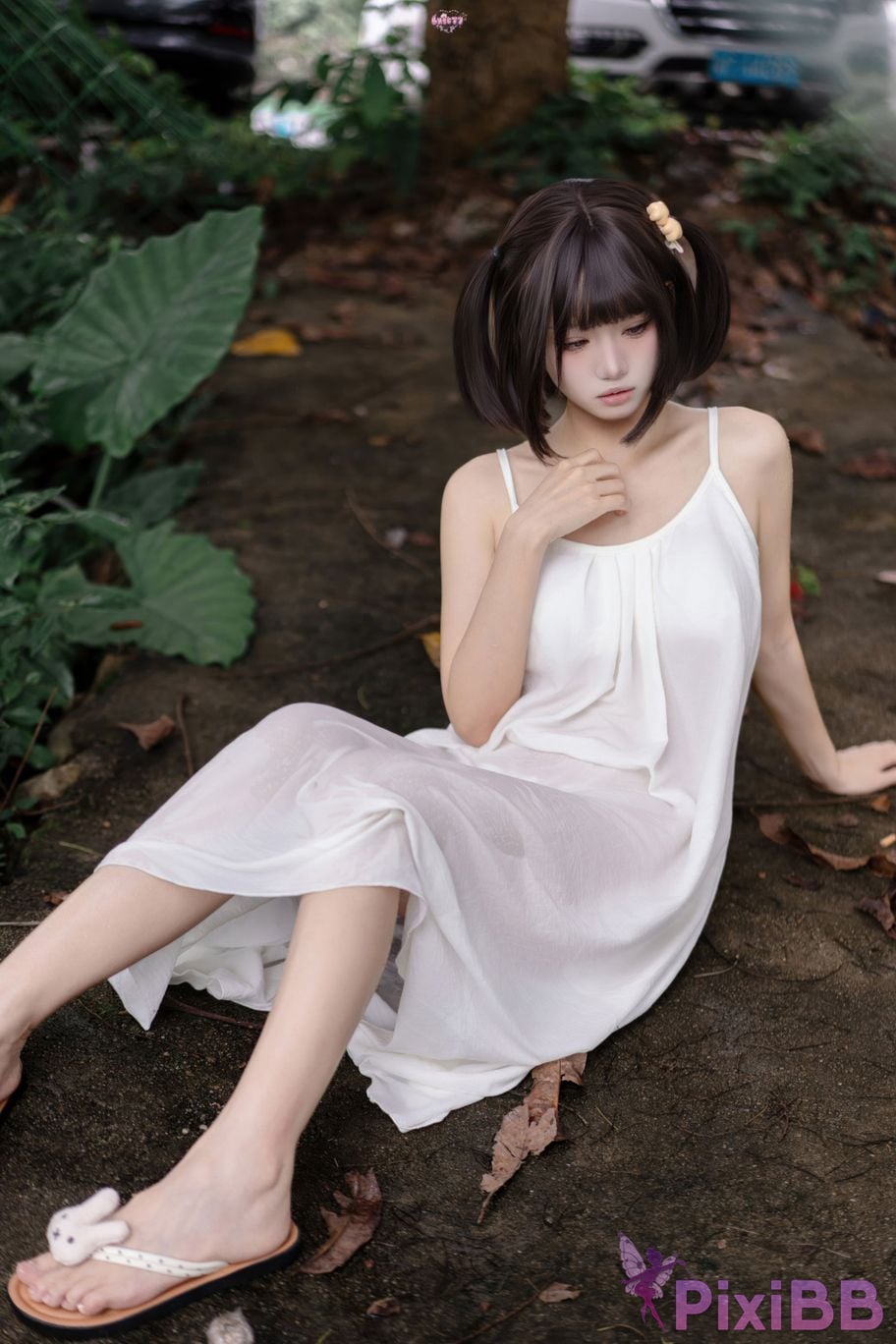 Cosplayer Qiqi be good Encounter on a rainy day PixiBB.COM 041