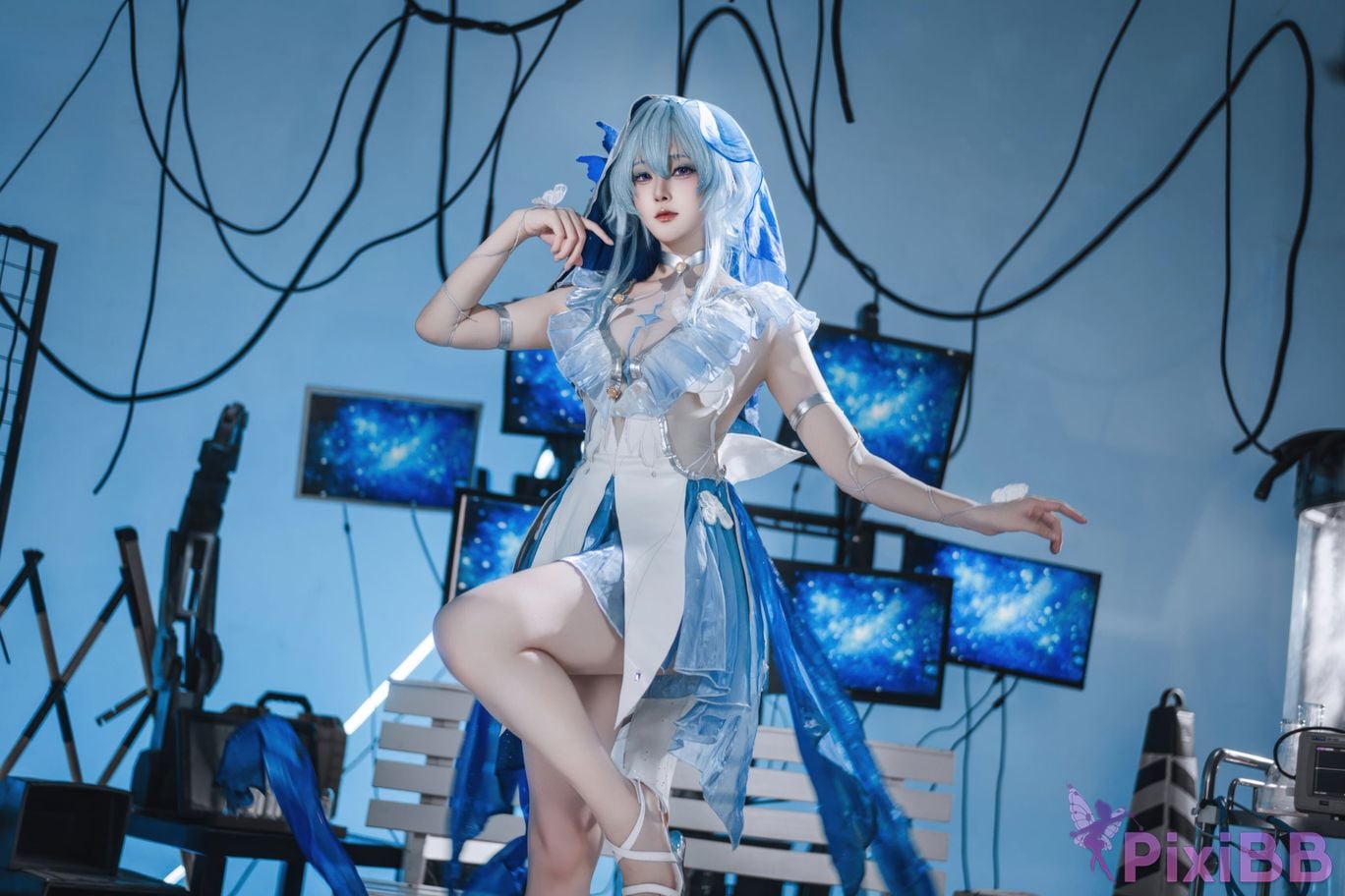Cosplayer Natsuko Xia Xiazi Ming Chao Shorekeeper PixiBB.COM 012