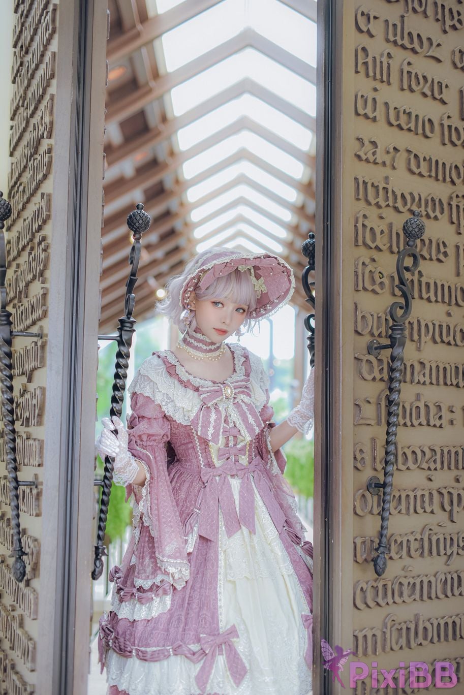 Cosplayer Ely eee ElyEE child Lilac Courtyard garden PixiBB.COM 044