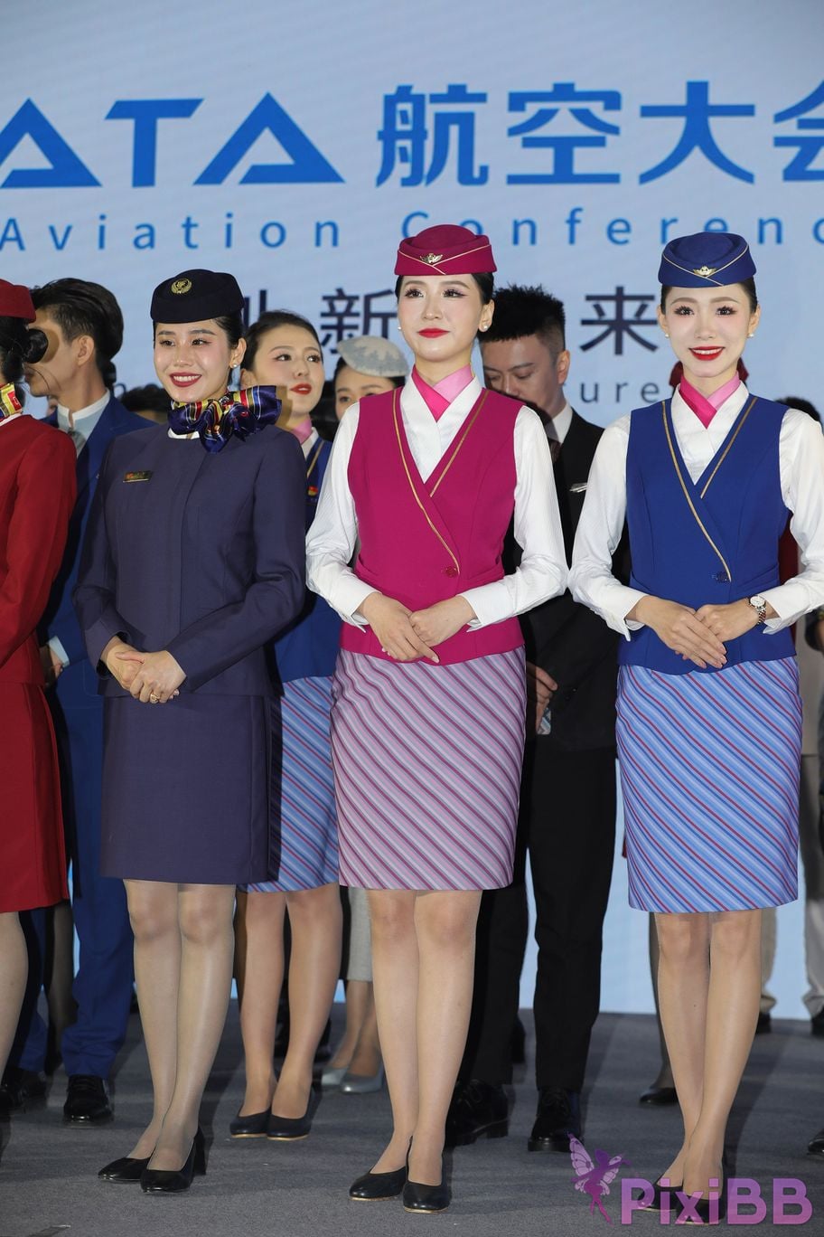 Featured Street Photography Works No.5687 China Southern Airlines uniform PixiBB.COM 065