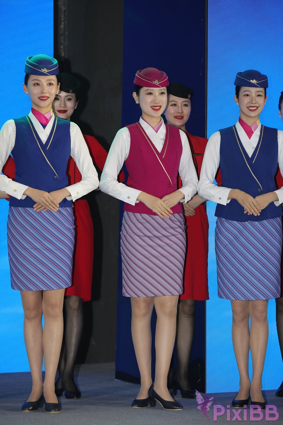 Featured Street Photography Works No.5687 China Southern Airlines uniform PixiBB.COM 073