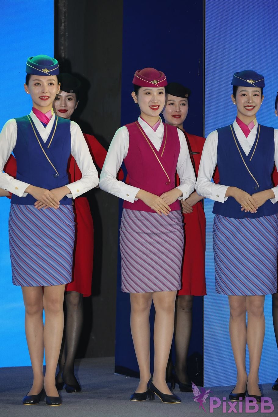 Featured Street Photography Works No.5687 China Southern Airlines uniform PixiBB.COM 074