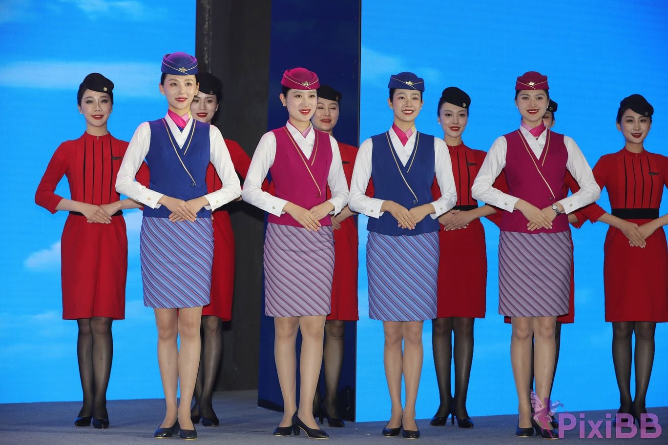 Featured Street Photography Works No.5687 China Southern Airlines uniform PixiBB.COM 080