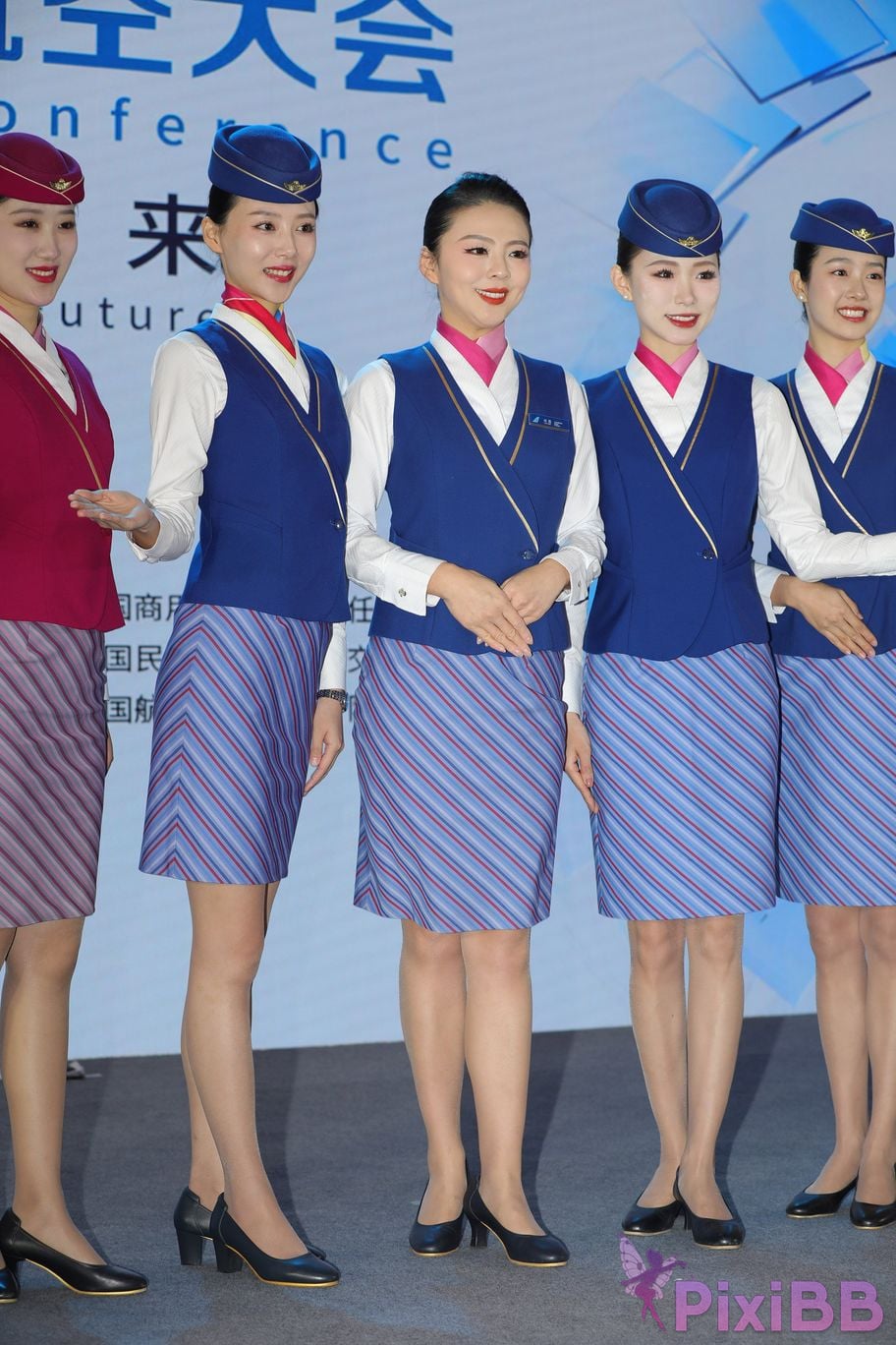 Featured Street Photography Works No.5687 China Southern Airlines uniform PixiBB.COM 111