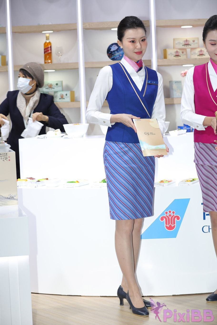 Featured Street Photography Works No.5687 China Southern Airlines uniform PixiBB.COM 125
