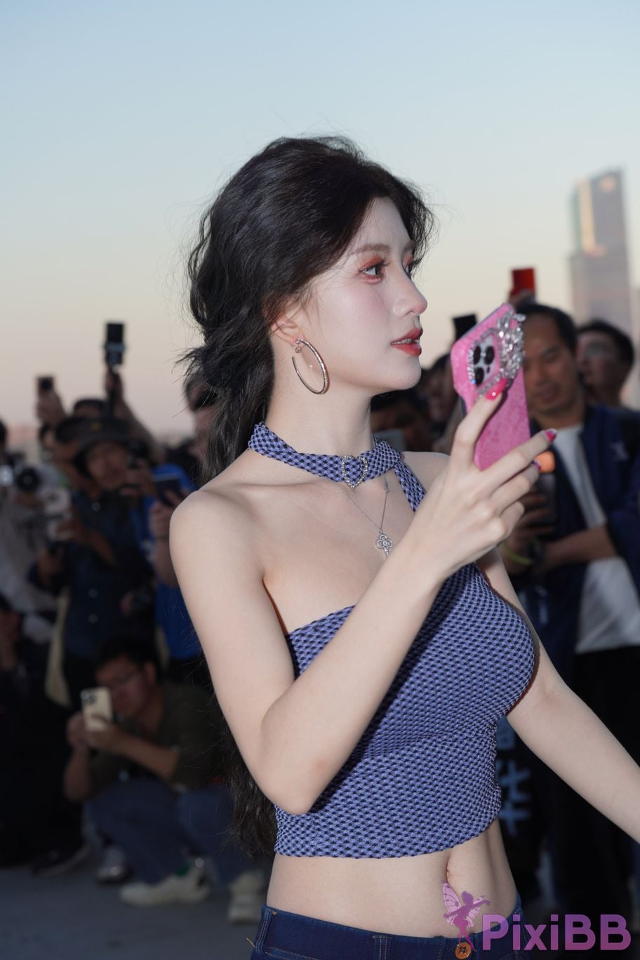 Featured Street Photography Works No.5689 BB Sauces trousers PixiBB.COM 120