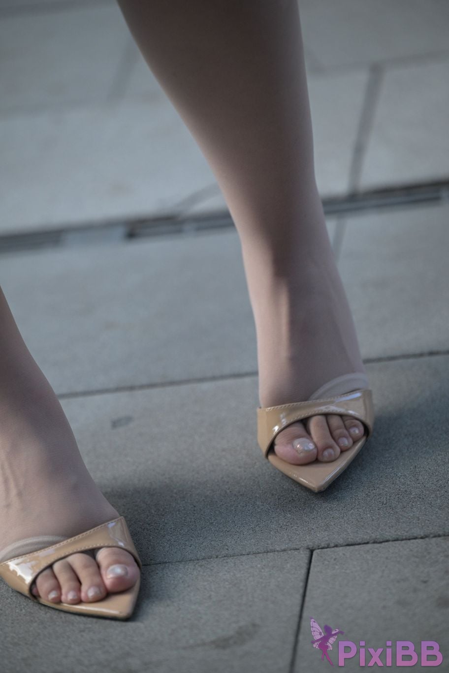 Featured Street Photography Works No.5690 Beautiful legs in white skirt Yuki PixiBB.COM 157