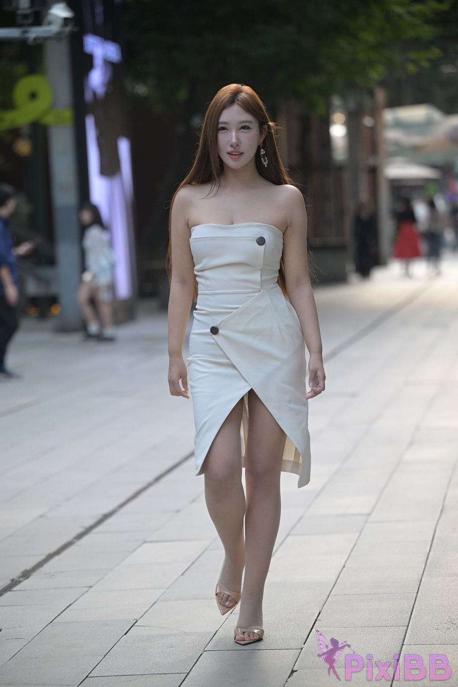 Featured Street Photography Works No.5690 Beautiful legs in white skirt Yuki PixiBB.COM 188