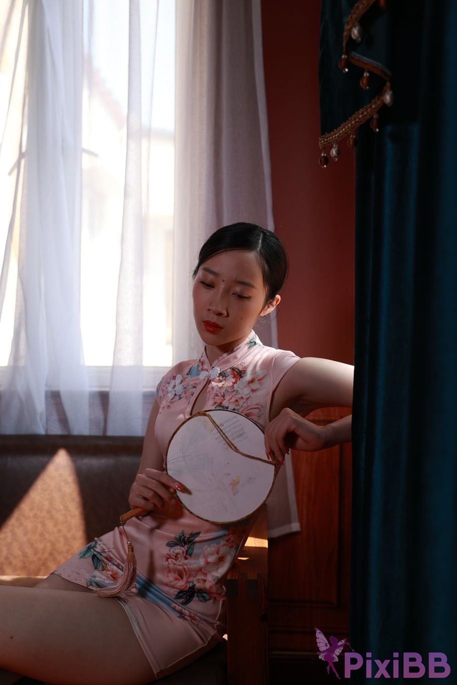 Private Photoshoot Zhang Xin Ladyly temperament cheongsam royal sister Full scale room shooting collection PixiBB.COM 003.JPG