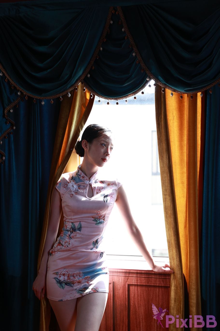 Private Photoshoot Zhang Xin Ladyly temperament cheongsam royal sister Full scale room shooting collection PixiBB.COM 050.JPG
