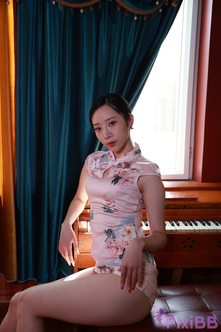 Private Photoshoot Zhang Xin Ladyly temperament cheongsam royal sister Full scale room shooting collection PixiBB.COM 058.JPG