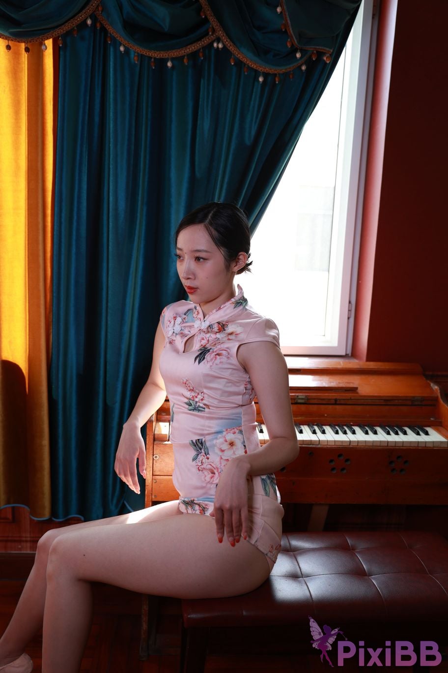 Private Photoshoot Zhang Xin Ladyly temperament cheongsam royal sister Full scale room shooting collection PixiBB.COM 061.JPG