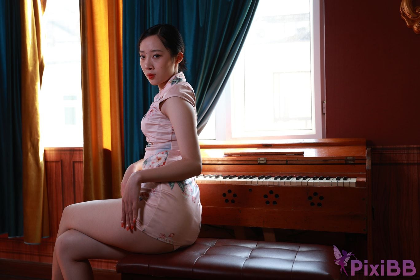 Private Photoshoot Zhang Xin Ladyly temperament cheongsam royal sister Full scale room shooting collection PixiBB.COM 063.JPG