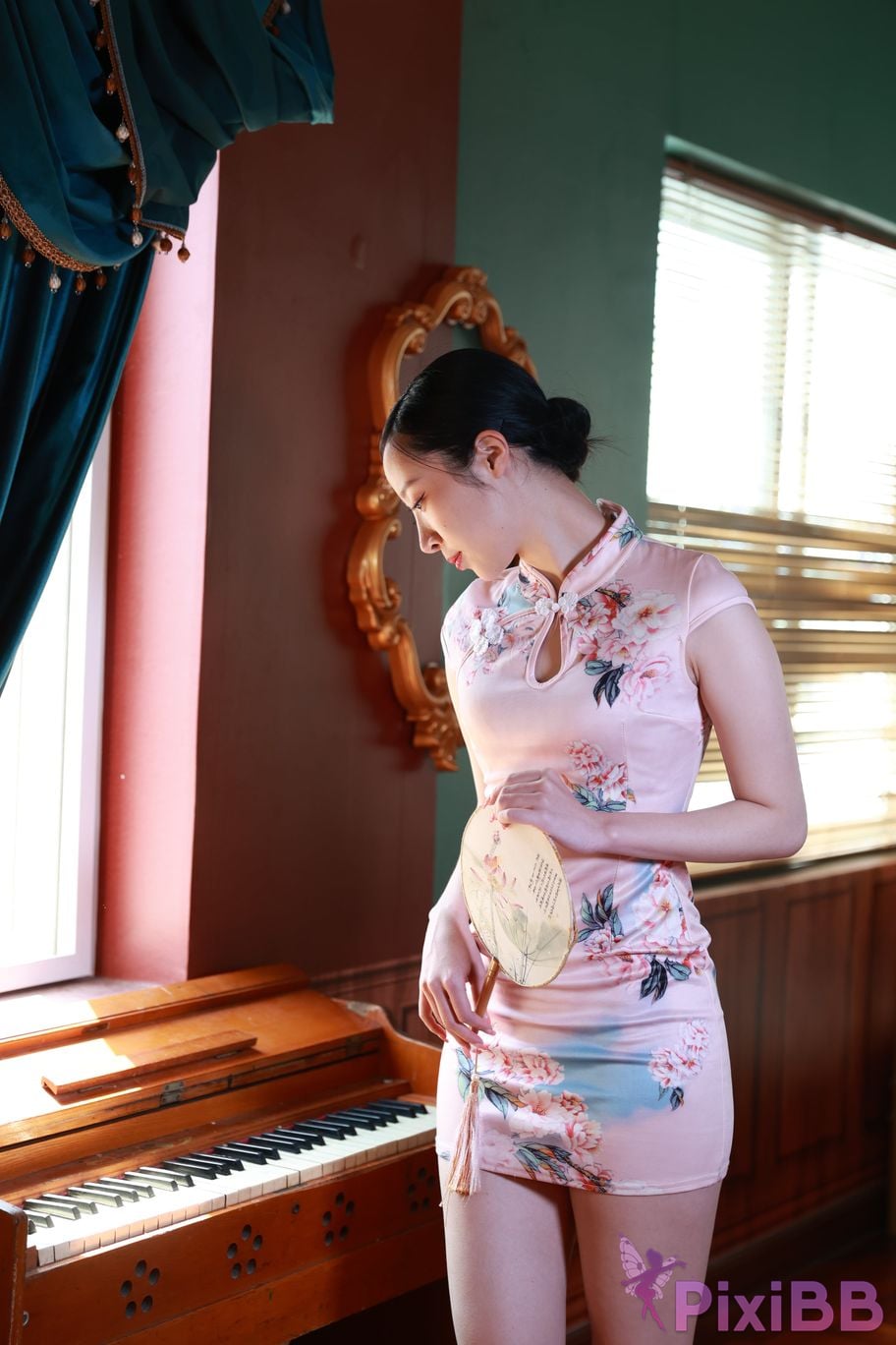 Private Photoshoot Zhang Xin Ladyly temperament cheongsam royal sister Full scale room shooting collection PixiBB.COM 224.JPG