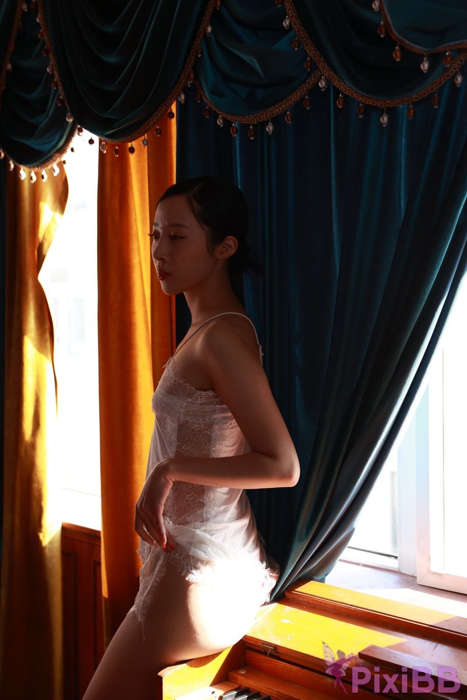 Private Photoshoot Zhang Xin Ladyly temperament cheongsam royal sister Full scale room shooting collection PixiBB.COM 231.JPG