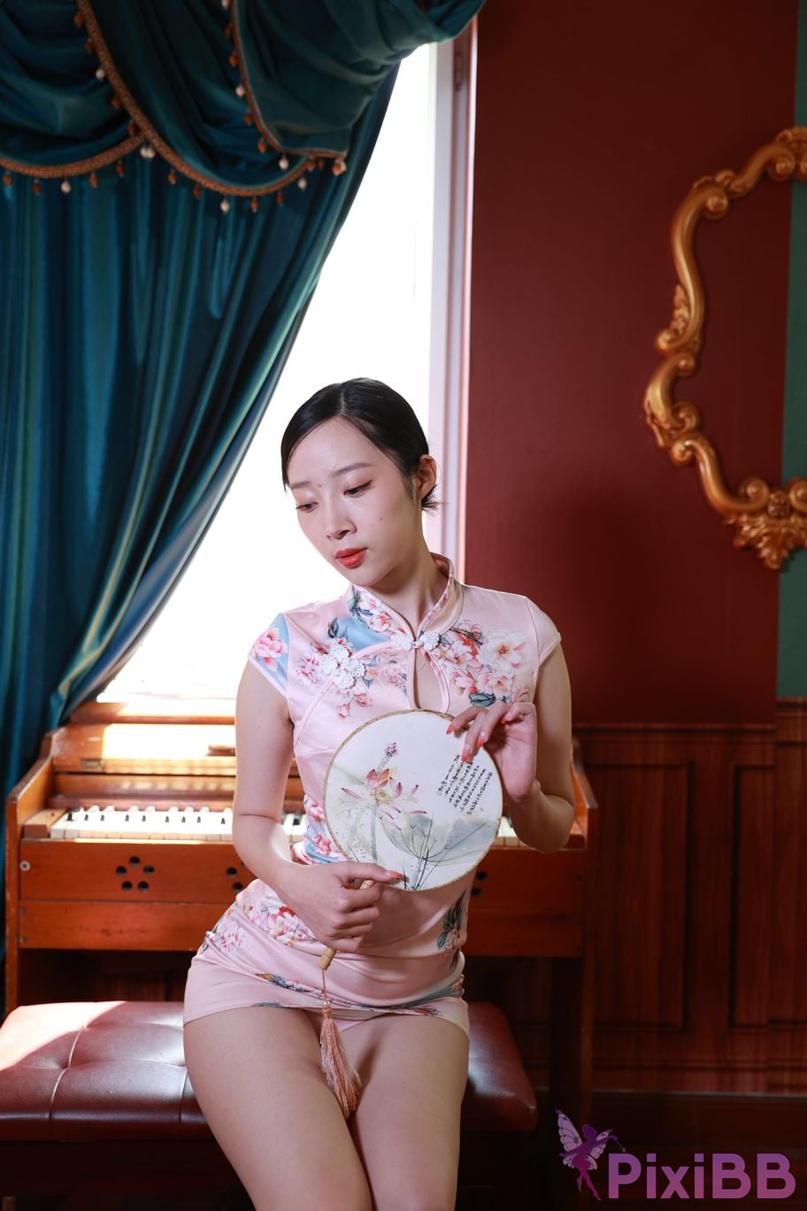 Private Photoshoot Zhang Xin Ladyly temperament cheongsam royal sister Full scale room shooting collection PixiBB.COM 335.JPG