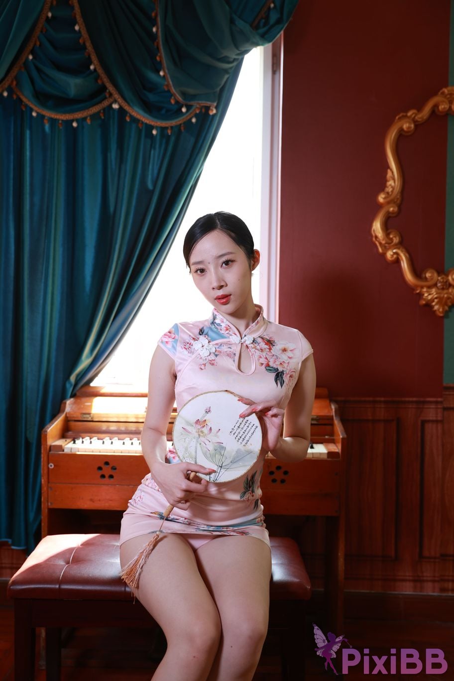 Private Photoshoot Zhang Xin Ladyly temperament cheongsam royal sister Full scale room shooting collection PixiBB.COM 357.JPG
