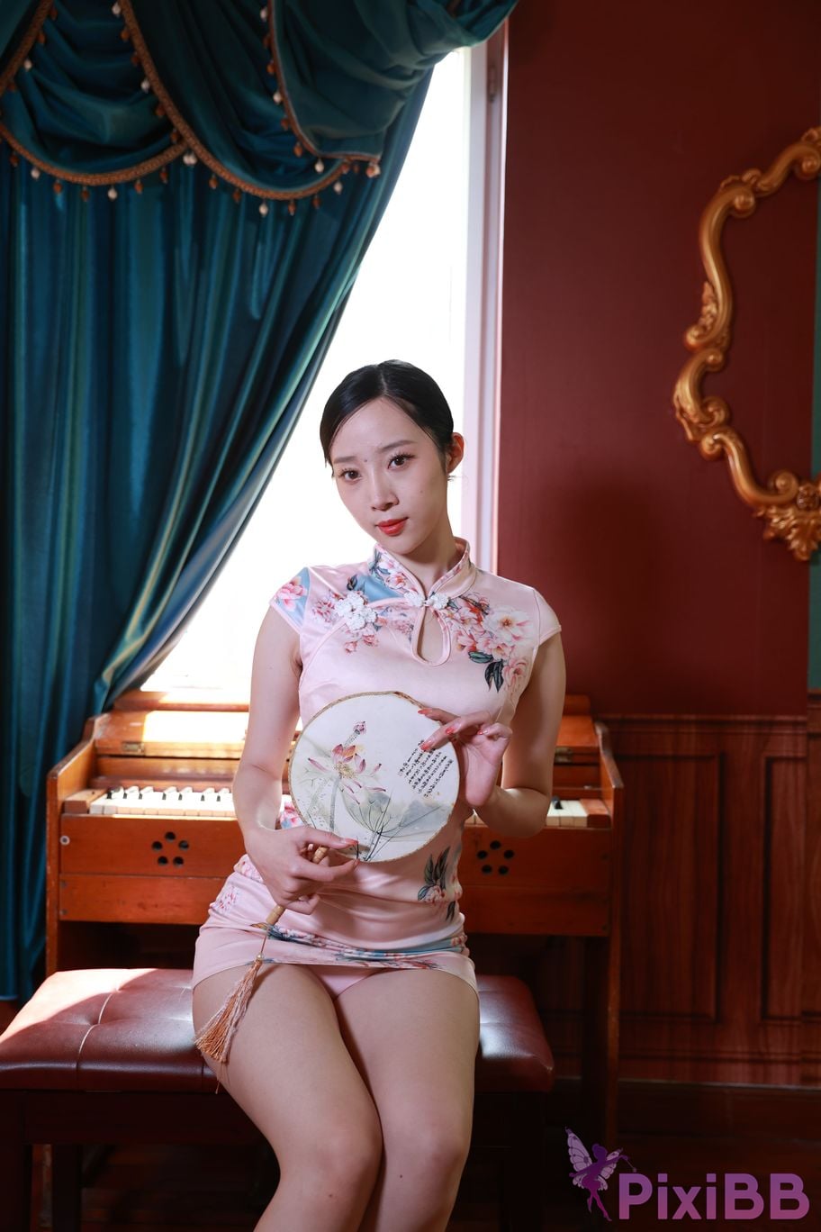 Private Photoshoot Zhang Xin Ladyly temperament cheongsam royal sister Full scale room shooting collection PixiBB.COM 368.JPG