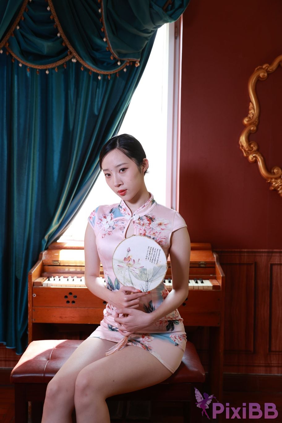 Private Photoshoot Zhang Xin Ladyly temperament cheongsam royal sister Full scale room shooting collection PixiBB.COM 423.JPG