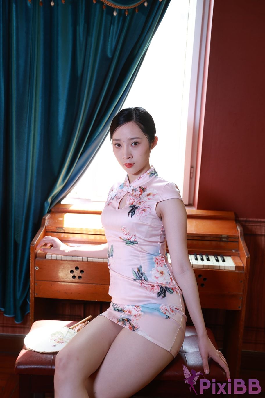 Private Photoshoot Zhang Xin Ladyly temperament cheongsam royal sister Full scale room shooting collection PixiBB.COM 446.JPG