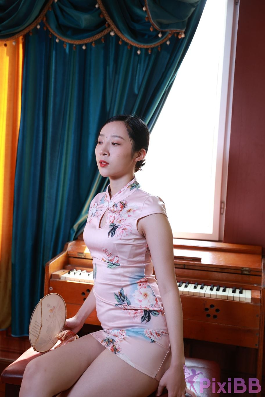 Private Photoshoot Zhang Xin Ladyly temperament cheongsam royal sister Full scale room shooting collection PixiBB.COM 468.JPG