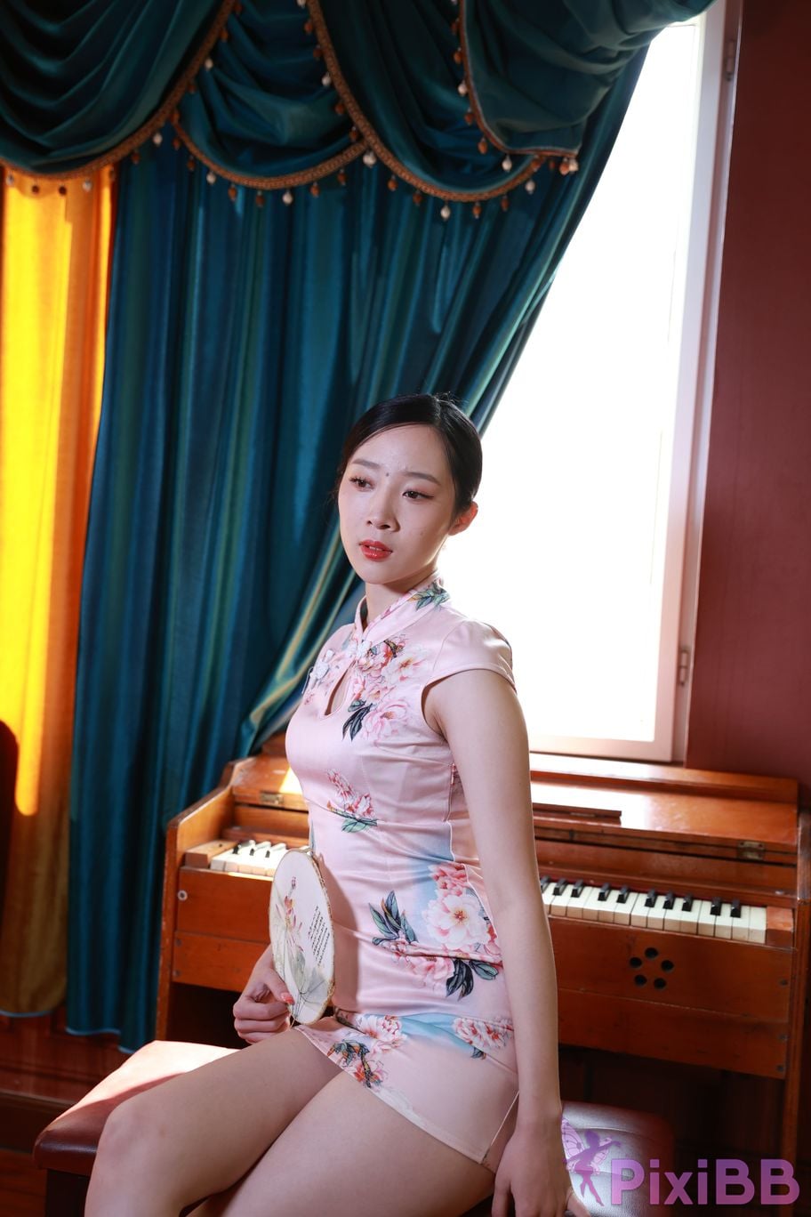 Private Photoshoot Zhang Xin Ladyly temperament cheongsam royal sister Full scale room shooting collection PixiBB.COM 479.JPG