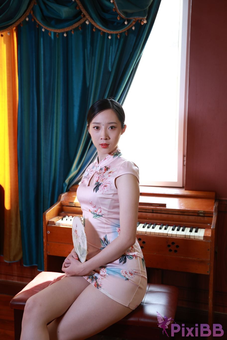 Private Photoshoot Zhang Xin Ladyly temperament cheongsam royal sister Full scale room shooting collection PixiBB.COM 534.JPG