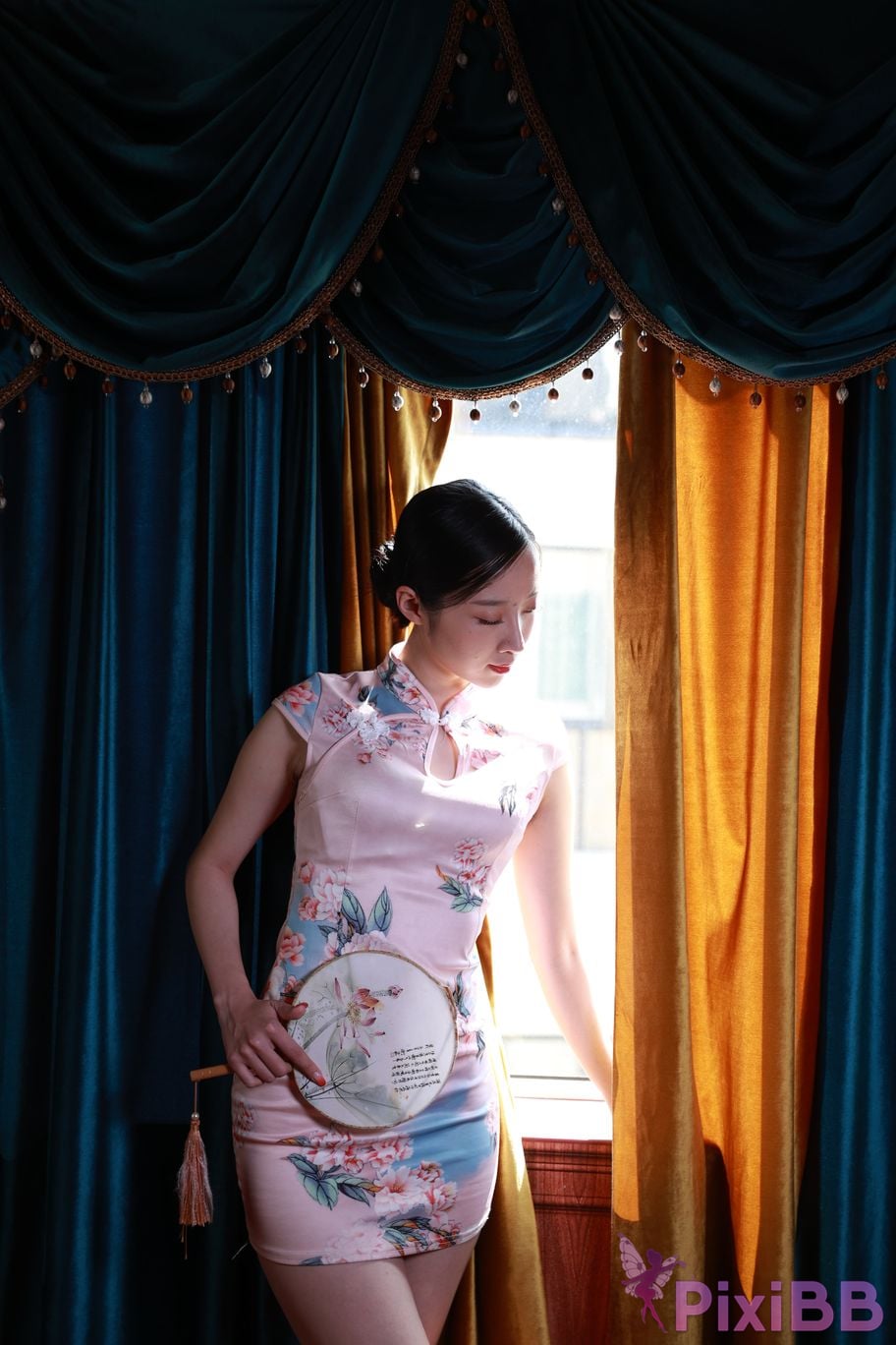 Private Photoshoot Zhang Xin Ladyly temperament cheongsam royal sister Full scale room shooting collection PixiBB.COM 637.JPG