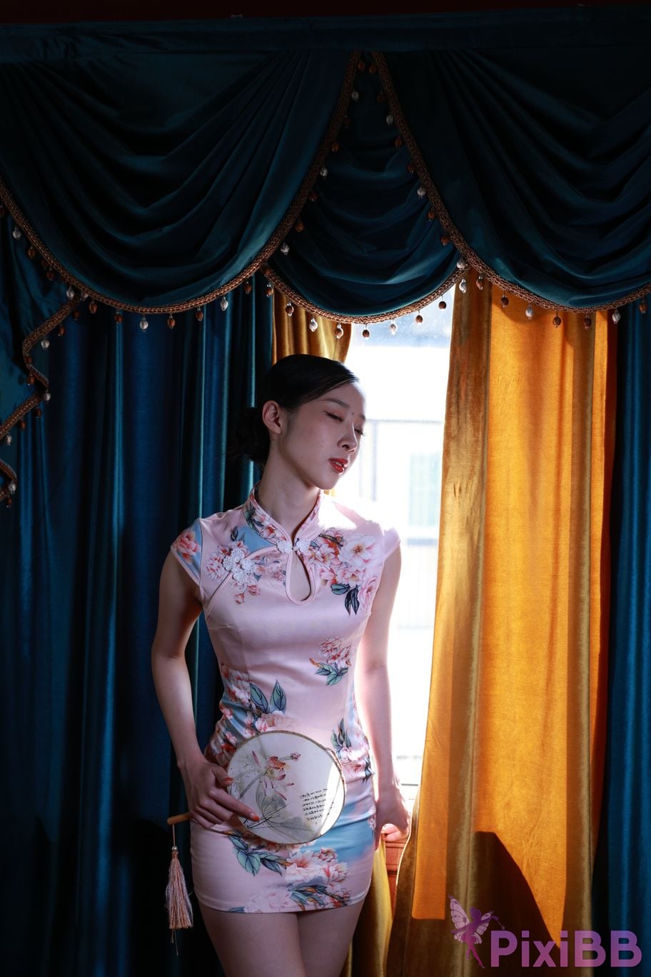 Private Photoshoot Zhang Xin Ladyly temperament cheongsam royal sister Full scale room shooting collection PixiBB.COM 638.JPG