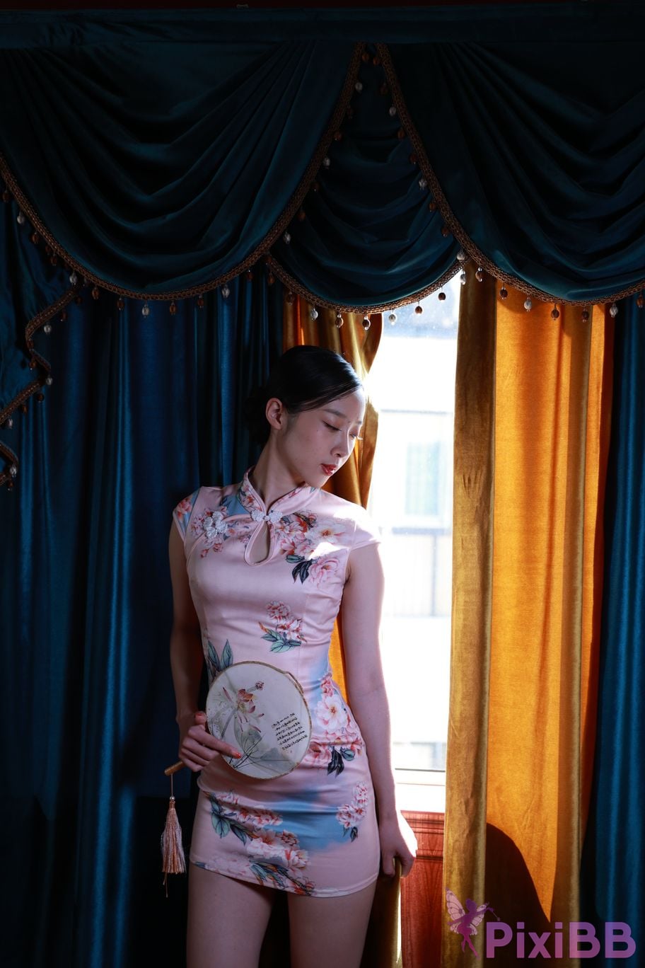 Private Photoshoot Zhang Xin Ladyly temperament cheongsam royal sister Full scale room shooting collection PixiBB.COM 639.JPG