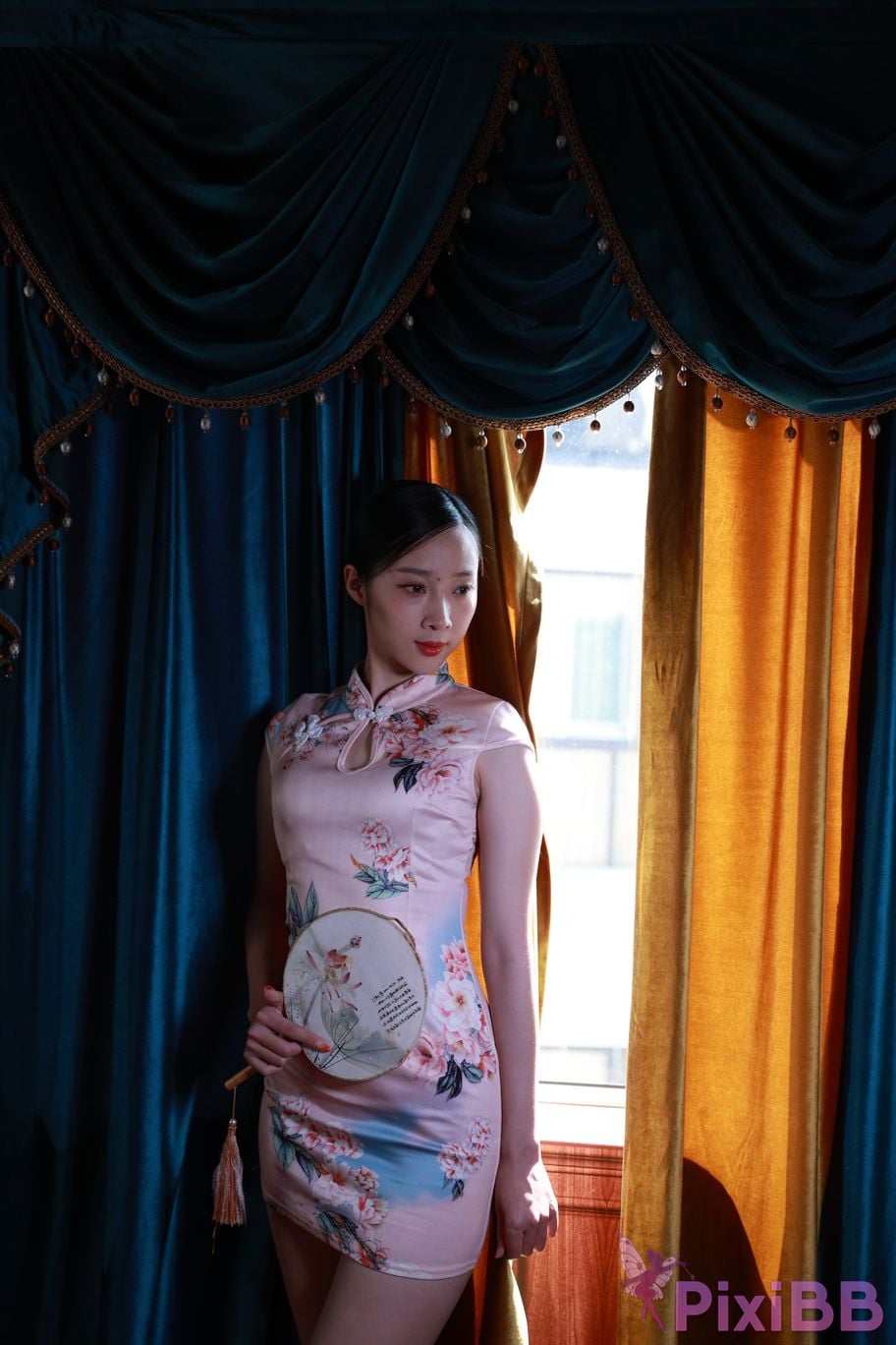 Private Photoshoot Zhang Xin Ladyly temperament cheongsam royal sister Full scale room shooting collection PixiBB.COM 641.JPG