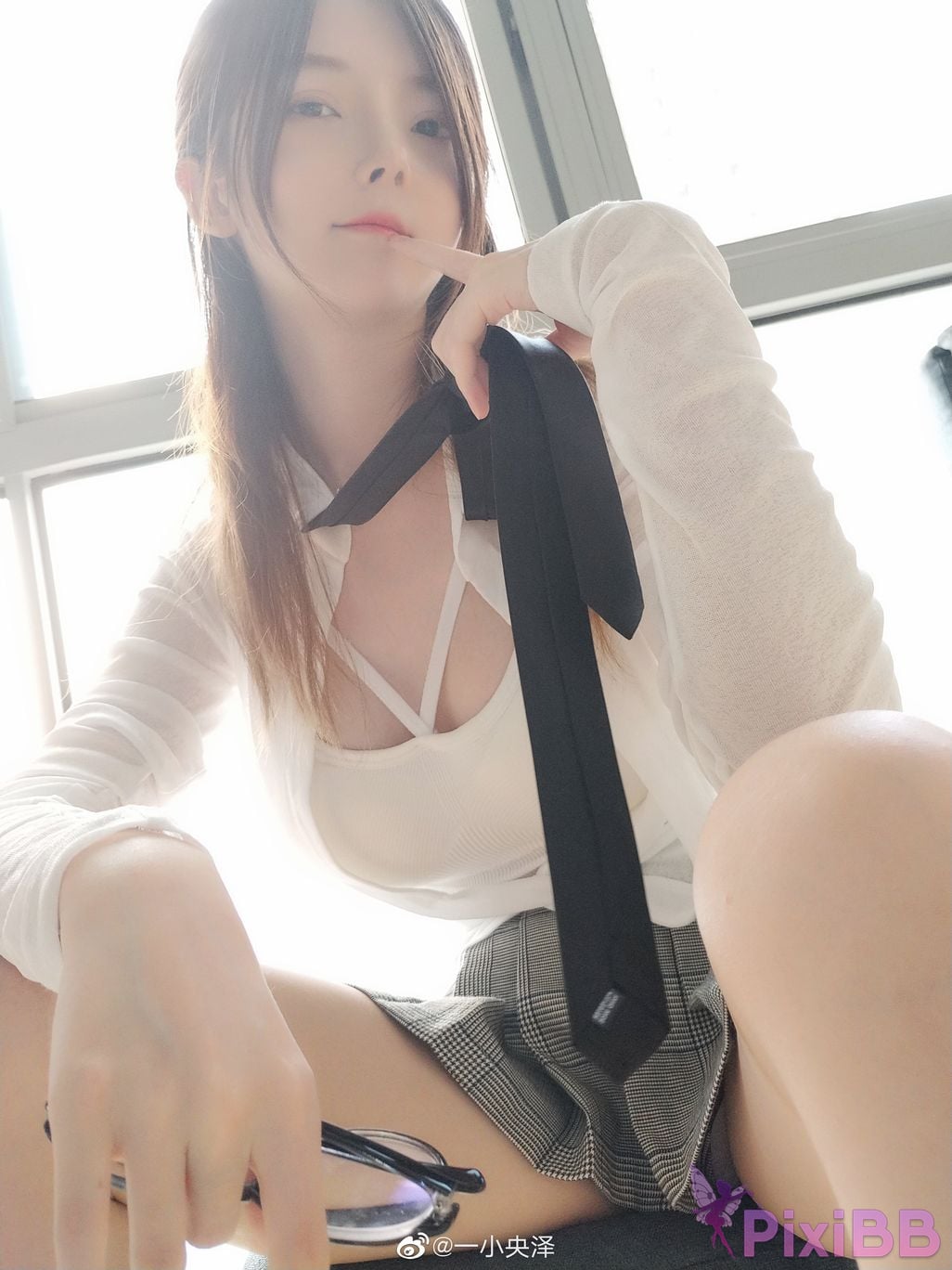 Coser yixiaoyangze PixiBB.COM 130