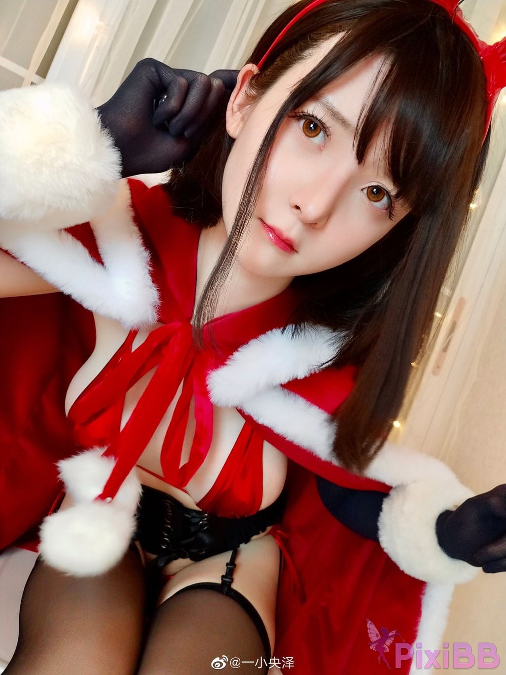 Coser yixiaoyangze PixiBB.COM 144