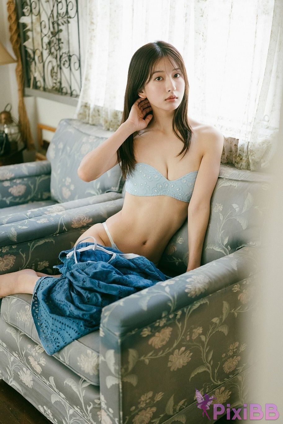 Japanese Idol Rina Saito Can I stare at you forever PARADE digital photo book PixiBB.COM 057