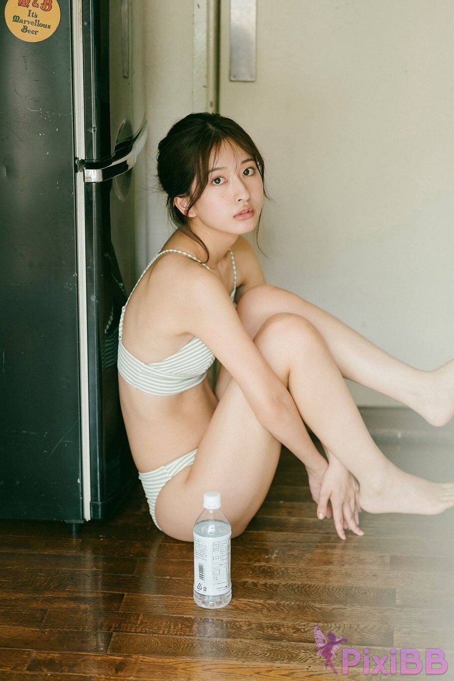 Japanese Idol Rina Saito Can I stare at you forever PARADE digital photo book PixiBB.COM 082