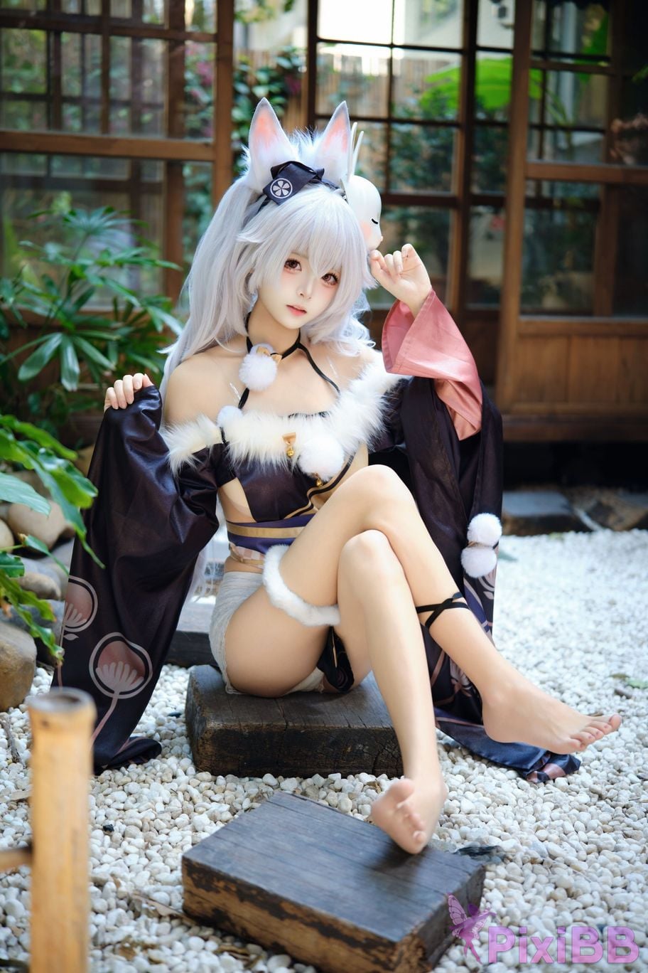 Cosplayer Jiuqi Meow Lafite Bunny City Lord PixiBB.COM 002