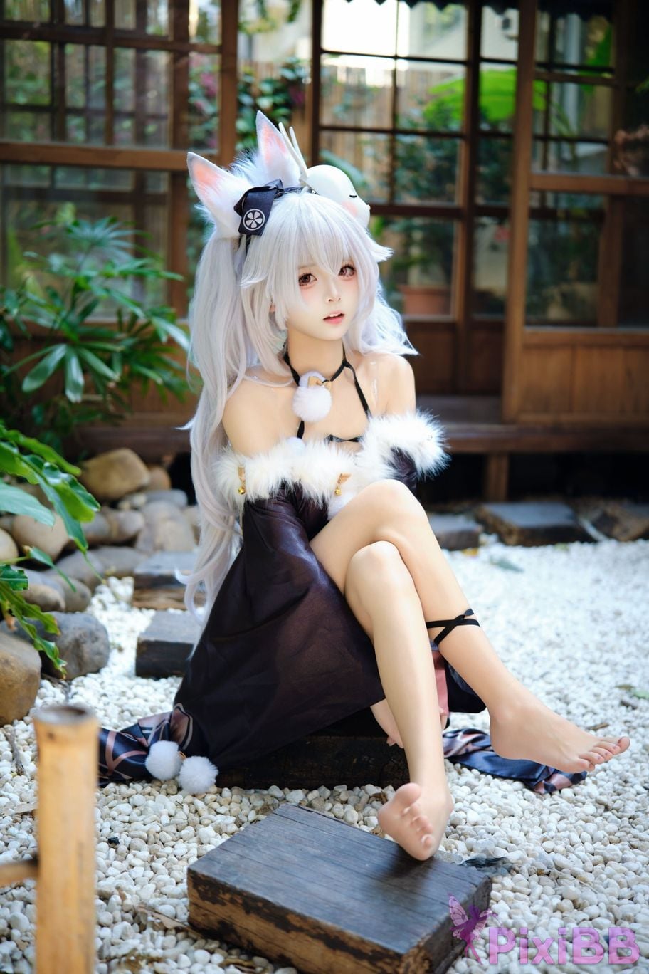 Cosplayer Jiuqi Meow Lafite Bunny City Lord PixiBB.COM 057