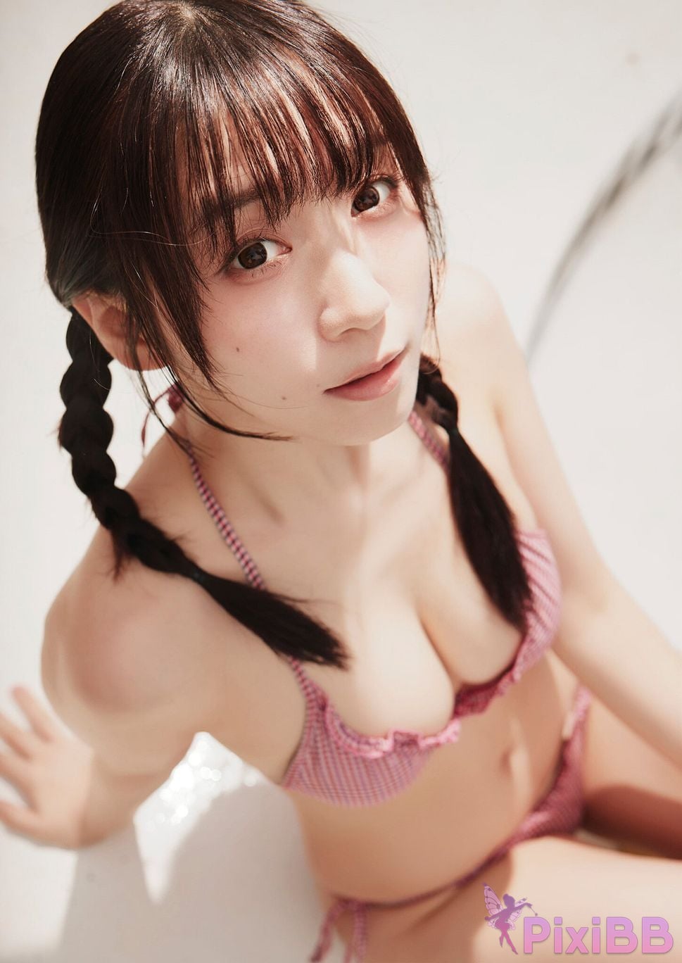 Japanese Idol Moe Iori Wind waiting time PixiBB.COM 011