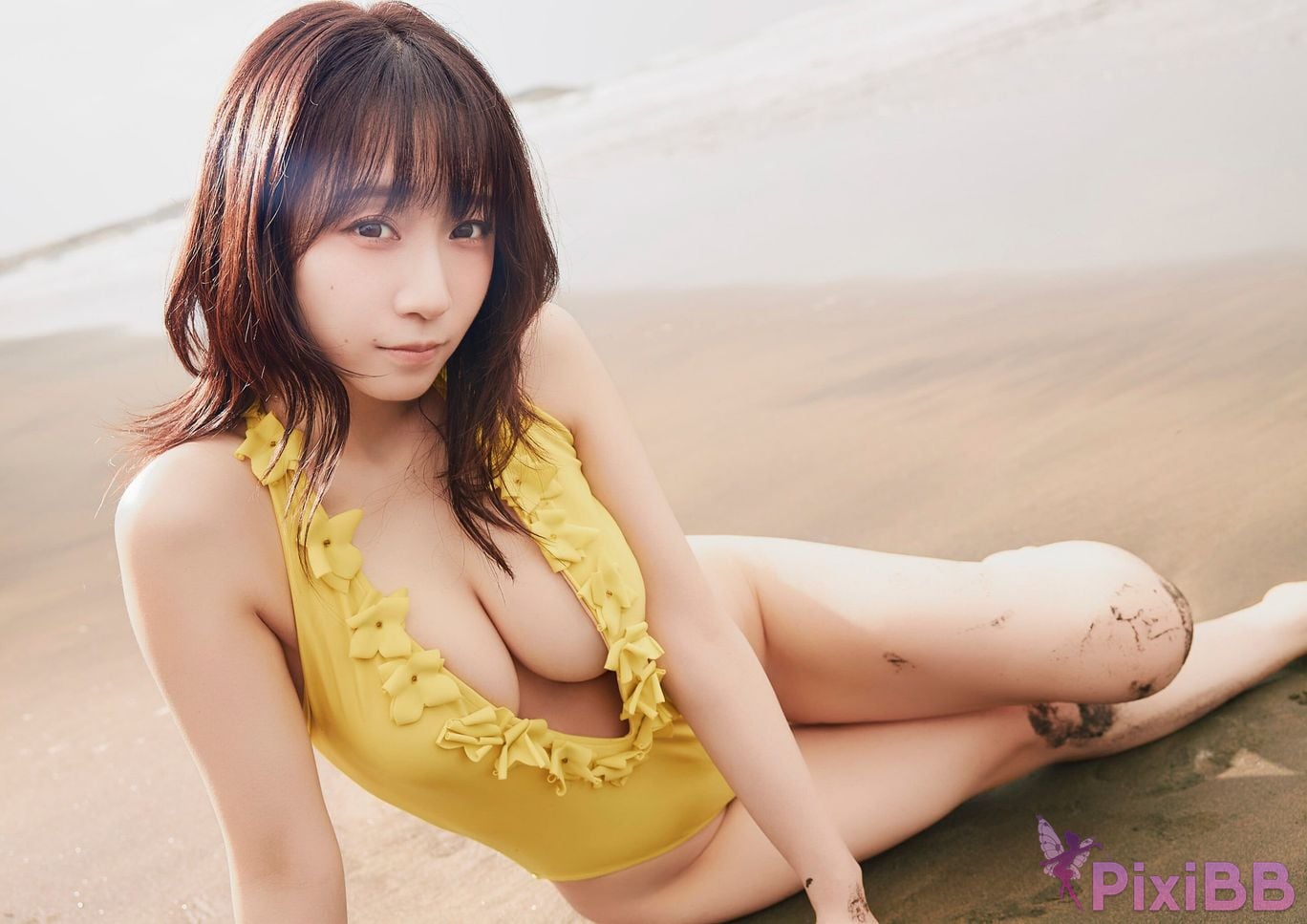 Japanese Idol Moe Iori Wind waiting time PixiBB.COM 020