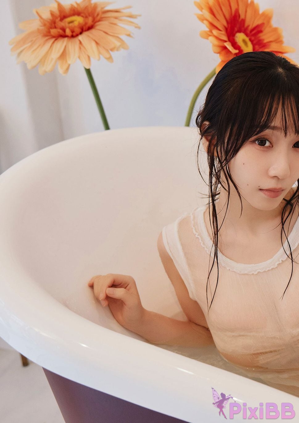 Japanese Idol Moe Iori Wind waiting time PixiBB.COM 057